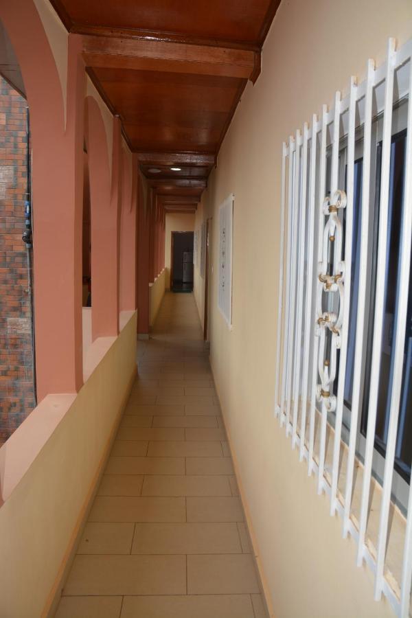 Vegas House Apartman Yaoundé Kültér fotó